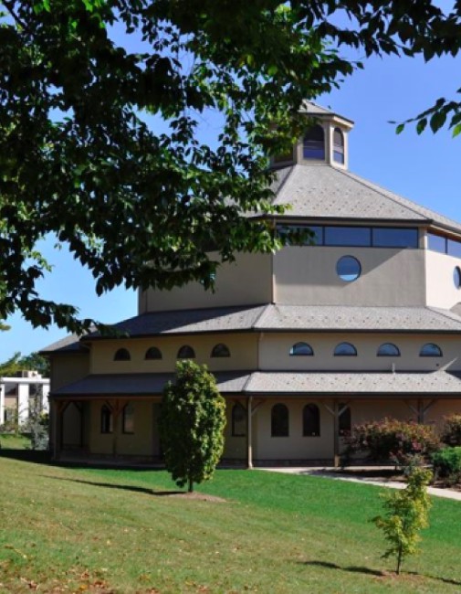 Holy Apostles College and Seminary