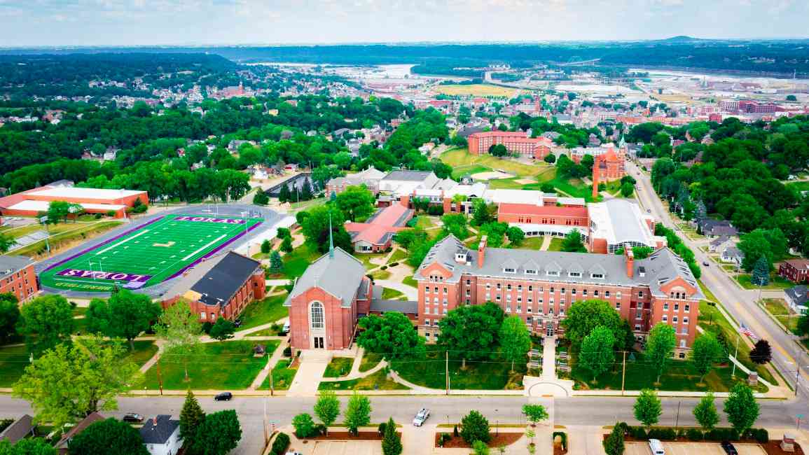 Loras College