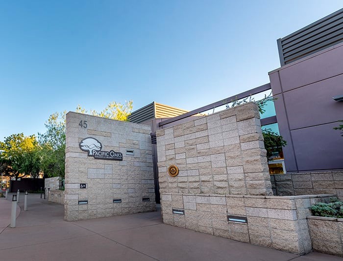 Pacific Oaks College